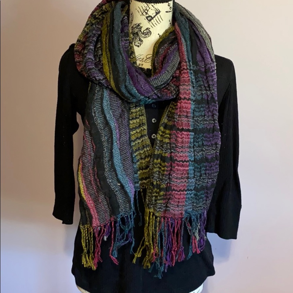 Scarf multicolored long fringed